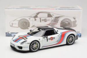 Porsche 918 Spyder Weissach Package Martini Minichamps 1:18 110062440 メタル - 画像 8/8
