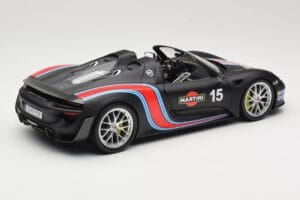 Porsche 918 Spyder Weissach Package Matt Black With Martini Stripes Minichamps 1:18 110062445 メタル - 画像 3/8