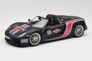 Porsche 918 Spyder Weissach Package Matt Black With Martini Stripes Minichamps 1:18 110062445 メタル