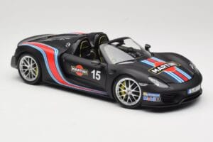 Porsche 918 Spyder Weissach Package Matt Black With Martini Stripes Minichamps 1:18 110062445 メタル - 画像 6/8