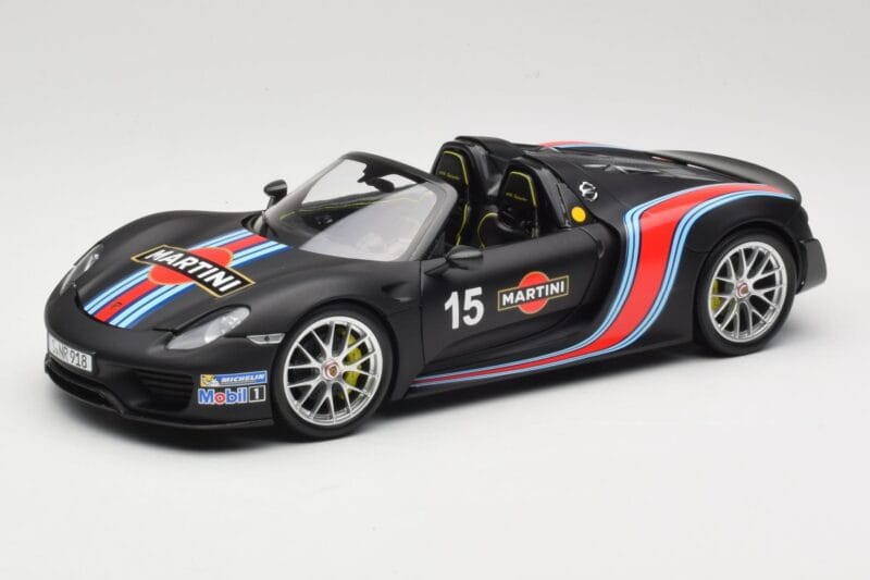 Porsche 918 Spyder Weissach Package Matt Black With Martini Stripes Minichamps 1:18 110062445 メタル