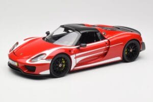 Porsche 918 Spyder Weissach Package レッド & ホワイト ストライプ Minichamps 1:18 110062442 メタル - 画像 3/9