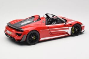 Porsche 918 Spyder Weissach Package レッド & ホワイト ストライプ Minichamps 1:18 110062442 メタル - 画像 4/9