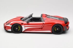 Porsche 918 Spyder Weissach Package レッド & ホワイト ストライプ Minichamps 1:18 110062442 メタル - 画像 5/9
