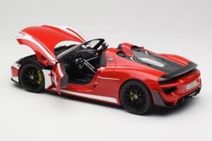 Porsche 918 Spyder Weissach Package レッド & ホワイト ストライプ Minichamps 1:18 110062442 メタル - 画像 6/9