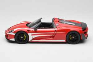 Porsche 918 Spyder Weissach Package レッド ホワイト ストライプ Minichamps 1:18 110062442-O1 メタル - 画像 4/8