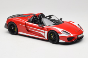 Porsche 918 Spyder Weissach Package レッド ホワイト ストライプ Minichamps 1:18 110062442-O1 メタル - 画像 6/8