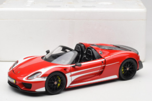 Porsche 918 Spyder Weissach Package レッド ホワイト ストライプ Minichamps 1:18 110062442-O1 メタル - 画像 8/8