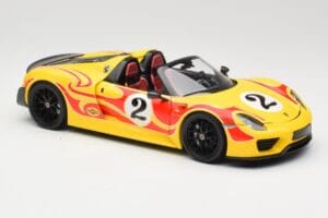 Porsche 918 Spyder Weissach Package イエロー ストライプ Minichamps 1:18 110062446 メタル - 画像 6/8