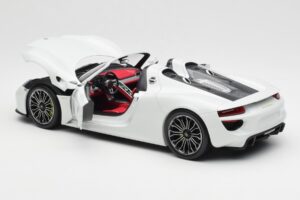 Porsche 918 Spyder ホワイト Minichamps 1:18 110062436 メタル - 画像 5/8