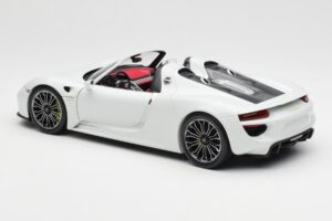 Porsche 918 Spyder ホワイト Minichamps 1:18 110062436 メタル - 画像 7/8