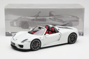 Porsche 918 Spyder ホワイト Minichamps 1:18 110062436 メタル - 画像 8/8