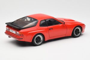 Porsche 924 Carrera GT ガーズレッド AUTOart 1:18 78003 メタル - 画像 3/8