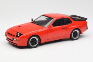 Porsche 924 Carrera GT ガーズレッド AUTOart 1:18 78003 メタル