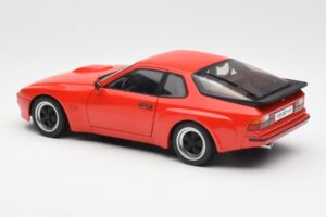 Porsche 924 Carrera GT ガーズレッド AUTOart 1:18 78003 メタル - 画像 7/8