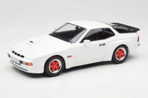 Porsche 924 Carrera GT ホワイト & レッドホイール MCG 1:18 MCG18303 メタル