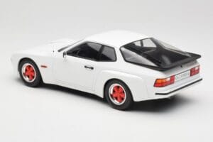 Porsche 924 Carrera GT ホワイト & レッドホイール MCG 1:18 MCG18303 メタル - 画像 5/6