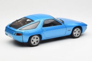 Porsche 928 ブルー AUTOart 1:18 77901 メタル - 画像 3/8