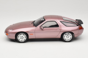 Porsche 928 S Cassis Red Metallic GT Spirit 1:18 GT524 レジン - 画像 3/6