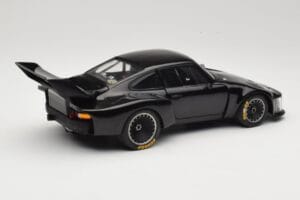 Porsche 935 Turbo Group 5 1976 Exoto 1:18 18101 メタル - 画像 3/8