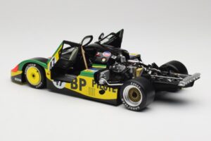 Porsche 956L BP #47 P. Henn / C. Ballot-Lena 24 Hours of Le Mans 1983 Minichamps 1:18 180836947 メタル - 画像 5/8
