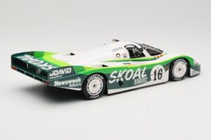 Porsche 956L #16 Skoal Bandit G. Edwards / D. Sears / M. Bleekemolen 24 Hours of Le Mans 1983 Minichamps 1:18 183836916 メタル - 画像 3/8