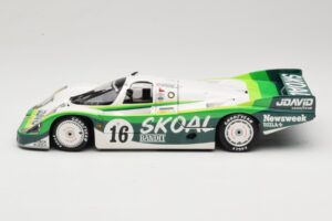 Porsche 956L #16 Skoal Bandit G. Edwards / D. Sears / M. Bleekemolen 24 Hours of Le Mans 1983 Minichamps 1:18 183836916 メタル - 画像 4/8
