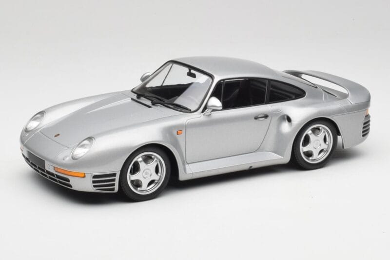 Porsche 959 シルバーメタリック Minichamps 1:18 155066201 メタル