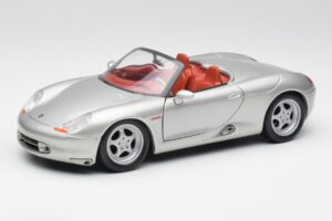 Porsche Boxster 986 シルバー Maisto 1:18 37800-M3 メタル