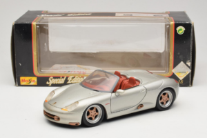 Porsche Boxster 986 Concept シルバー Maisto 1:18 50231 メタル - 画像 8/8