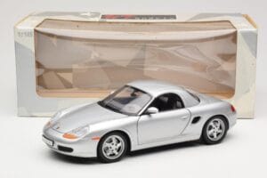 Porsche Boxster 986 Hard Top シルバー UT Models 1:18 27854 メタル - 画像 8/8