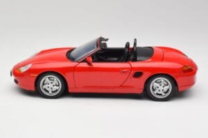 Porsche Boxster S 986 ガーズレッド UT Models 1:18 27861-M1 メタル - 画像 4/8