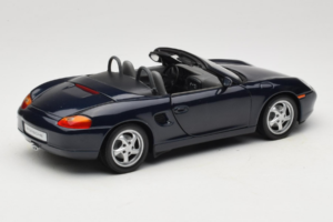 Porsche Boxster S 986 Night Blue UT Models 1:18 WAP021006 メタル - 画像 2/7