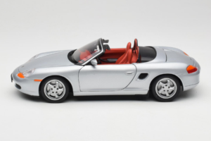 Porsche Boxster S 986 シルバー UT Models 1:18 WAP021007 メタル - 画像 4/8
