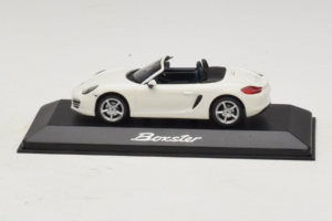 Porsche Boxster 981 ホワイト Minichamps 1:43 WAP0202000D メタル
