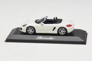 Porsche Boxster 981 ホワイト Minichamps 1:43 WAP0202000D-R1 メタル