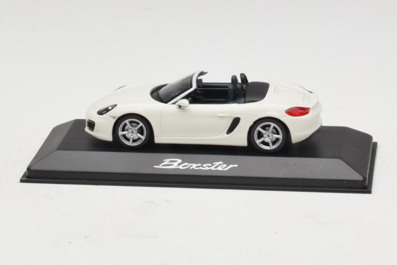 Porsche Boxster 981 ホワイト Minichamps 1:43 WAP0202000D-R1 メタル