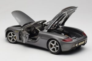 Porsche Carrera GT グレー メタリック Maisto 1:18 36622-R1 メタル - 画像 5/8