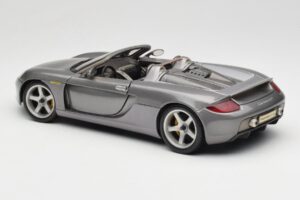 Porsche Carrera GT グレー メタリック Maisto 1:18 36622-R1 メタル - 画像 7/8