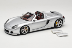 Porsche Carrera GT Silver Metallic Minichamps 1:18 WAP02103014 メタル