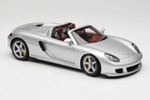 Porsche Carrera GT Silver Metallic Minichamps 1:18 WAP02103014 メタル - 画像 6/8