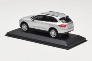 Porsche Cayenne 958 シルバー Minichamps 1:43 WAP0200020B メタル - 画像 3/4