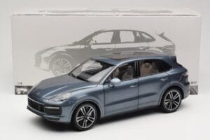 Porsche Cayenne 958 Turbo S Blue Metallic Minichamps 1:18 110066070 メタル - 画像 8/8