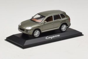 Porsche Cayenne Grey Metallic Minichamps 1:43 WAP02061317 メタル - 画像 2/4