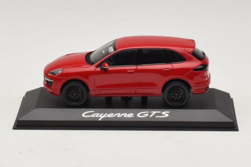 Porsche Cayenne 958 GTS レッド Minichamps 1:43 WAP0200070E メタル
