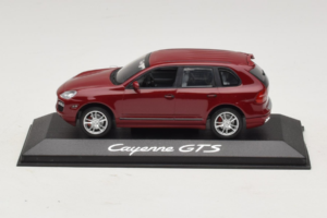 Porsche Cayenne 955 GTS レッド シルバーホイール Minichamps 1:43 WAP02000818 メタル