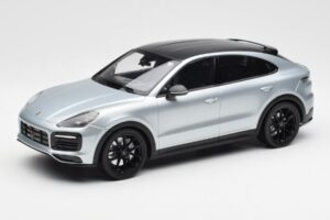 Porsche Cayenne E3 S Coupe ドロ シルバー Norev 1:18 WAP0213220K メタル