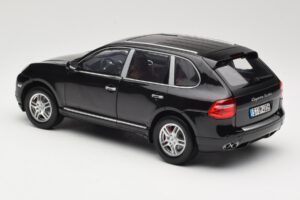 Porsche Cayenne Turbo 957 ブラック Norev 1:18 WAP02112317 メタル - 画像 7/8