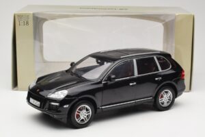Porsche Cayenne Turbo 957 ブラック Norev 1:18 WAP02112317 メタル - 画像 8/8