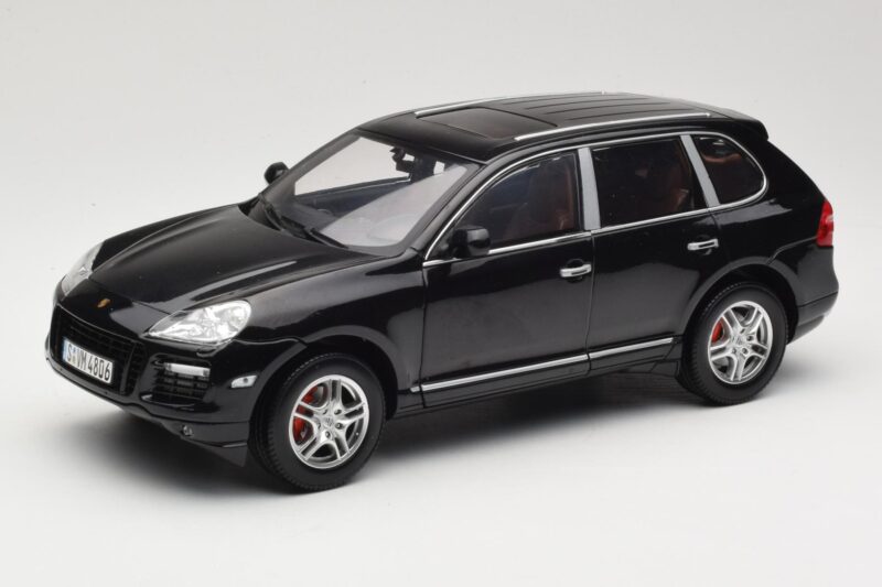Porsche Cayenne Turbo 957 ブラック Norev 1:18 WAP02112317 メタル